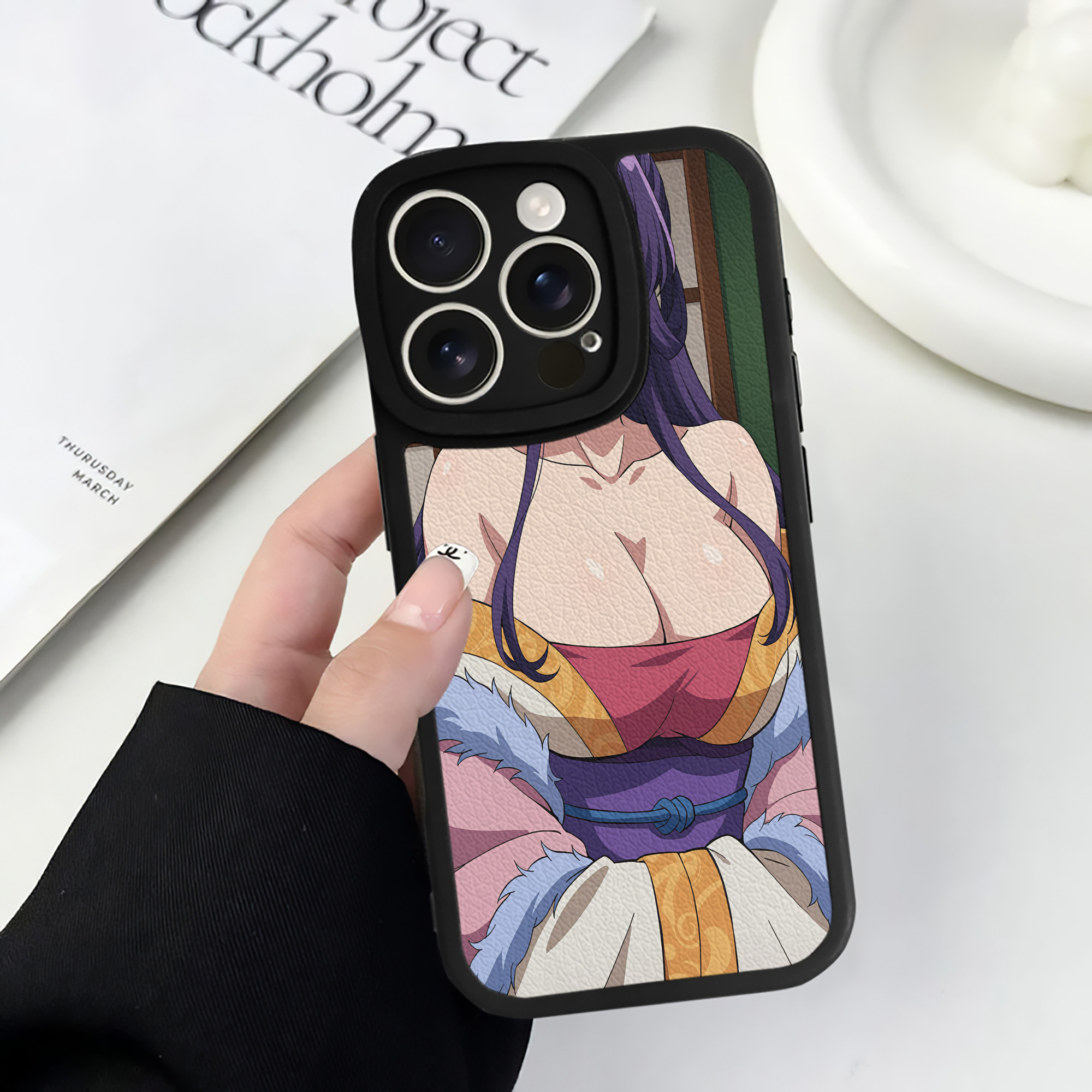 薬屋のひとりごと The Apothecary Diaries 【iPhone 16シリーズ対応】シリコンスマホケース（レザー調） 材質：シリコン
